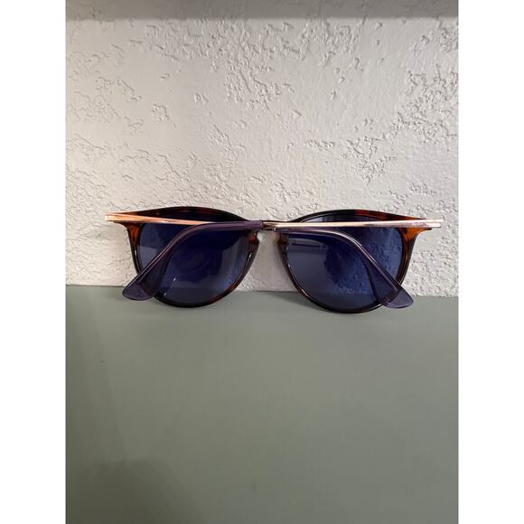 Ray-Ban RB4171 Erica, NWOB/NWOT Tortoise Frame